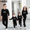 I6251 Áo Thun Gia Đình 4 Người Tay Dài Bo In Trái Tim WE ARE FAMILY
